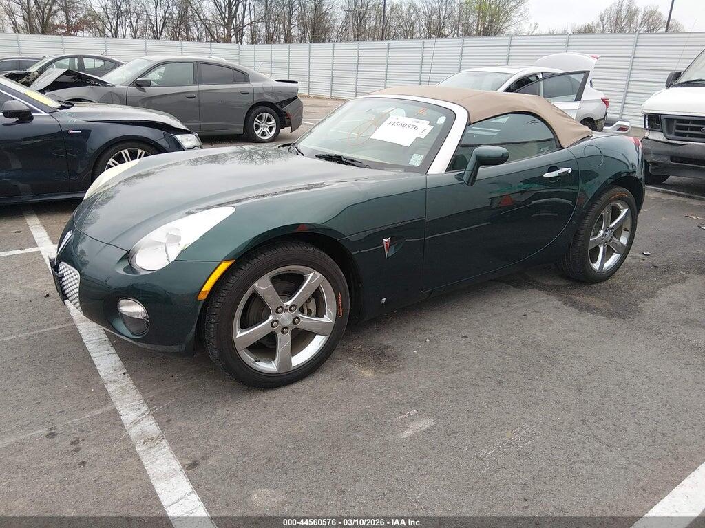 1G2MB35B27Y107588 2007 PONTIAC SOLSTICE photo no. 2