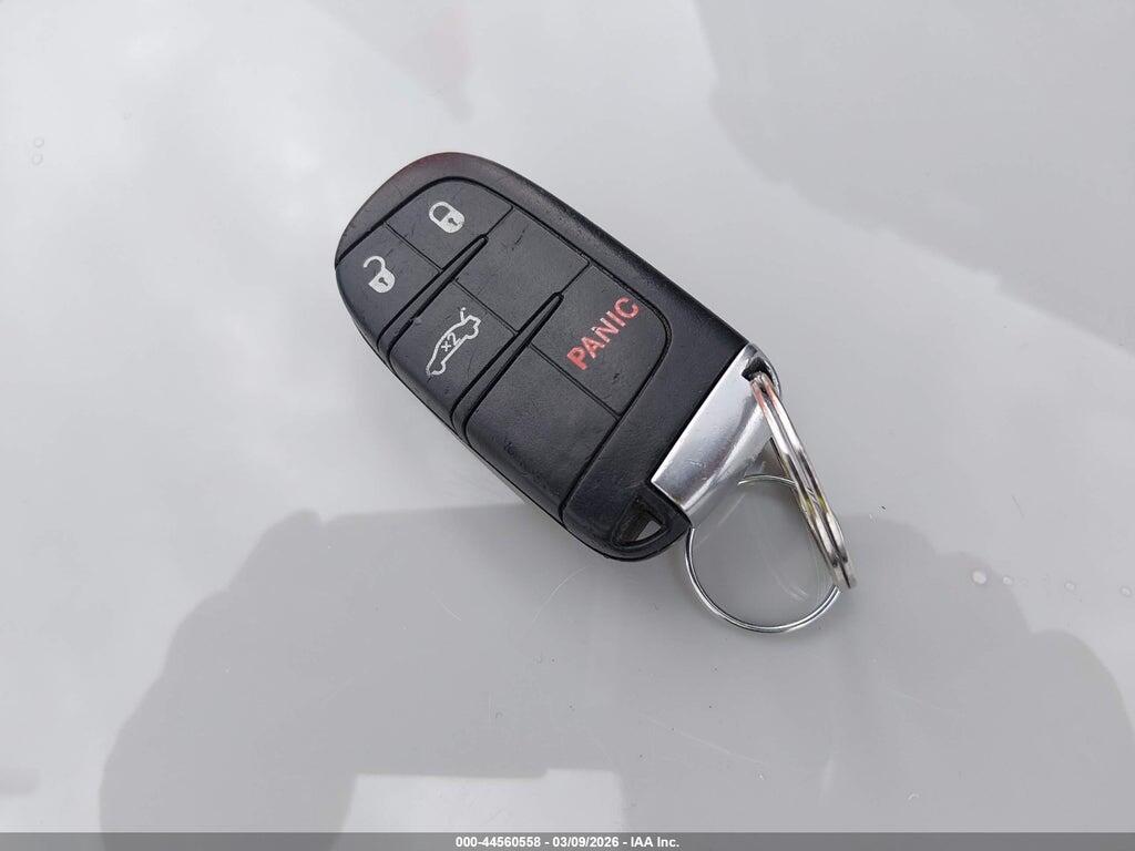2C3CDZBT1HH568928 2017 DODGE CHALLENGER photo no. 11