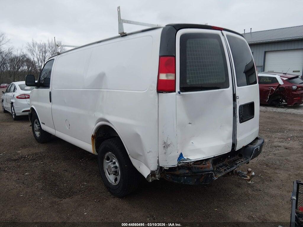 1GCWGFFAXC1147000 2012 CHEVROLET EXPRESS 2500 photo no. 3