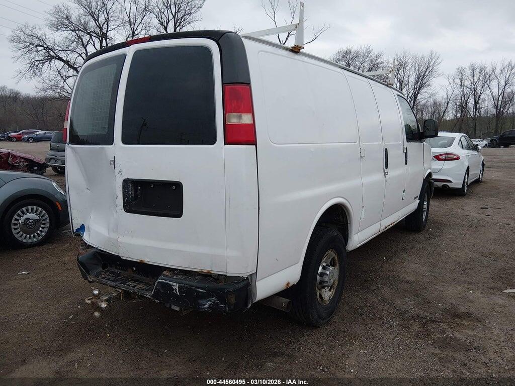 1GCWGFFAXC1147000 2012 CHEVROLET EXPRESS 2500 photo no. 4