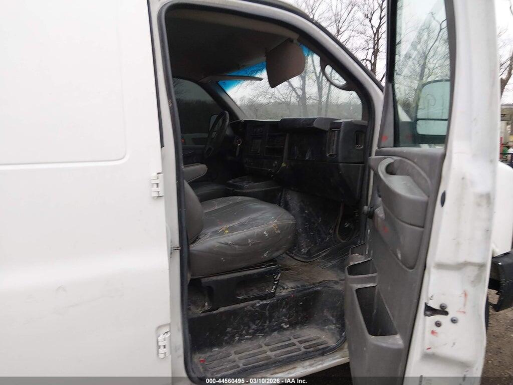 1GCWGFFAXC1147000 2012 CHEVROLET EXPRESS 2500 photo no. 5