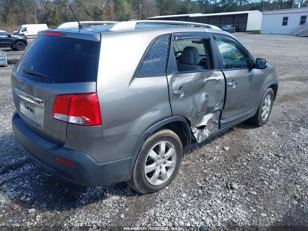 5XYKT3A64DG322189 2013 KIA SORENTO photo no. 4