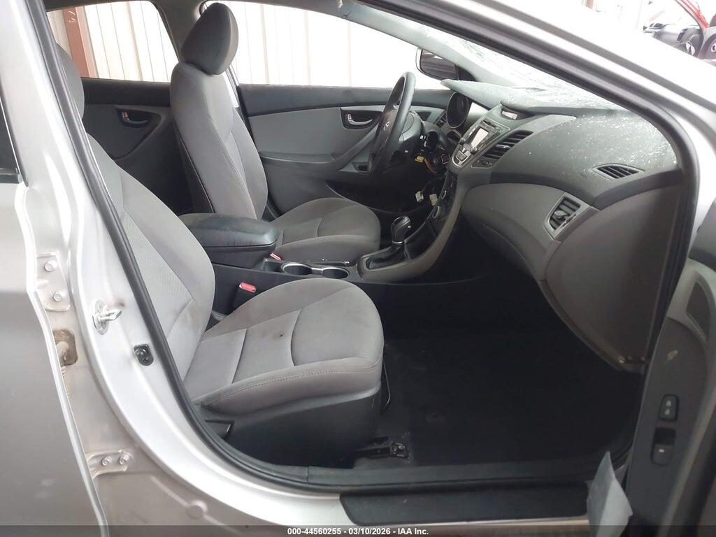 5NPDH4AE7GH662375 2016 HYUNDAI ELANTRA photo no. 5