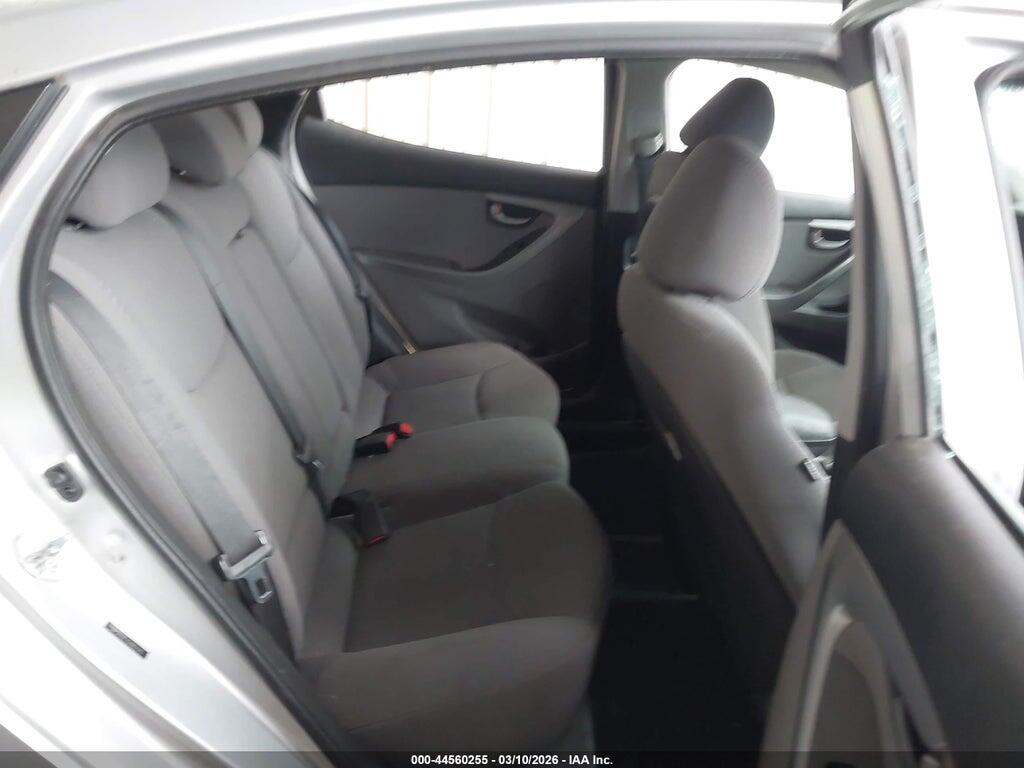 5NPDH4AE7GH662375 2016 HYUNDAI ELANTRA photo no. 8