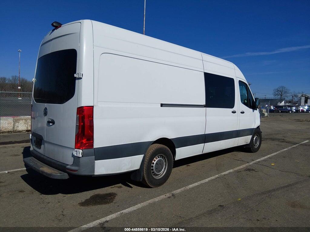 W1W4ECHY3MT073919 2021 MERCEDES-BENZ SPRINTER 2500 photo no. 4