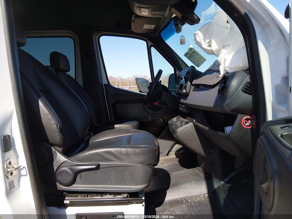 W1W4ECHY3MT073919 2021 MERCEDES-BENZ SPRINTER 2500 photo no. 5