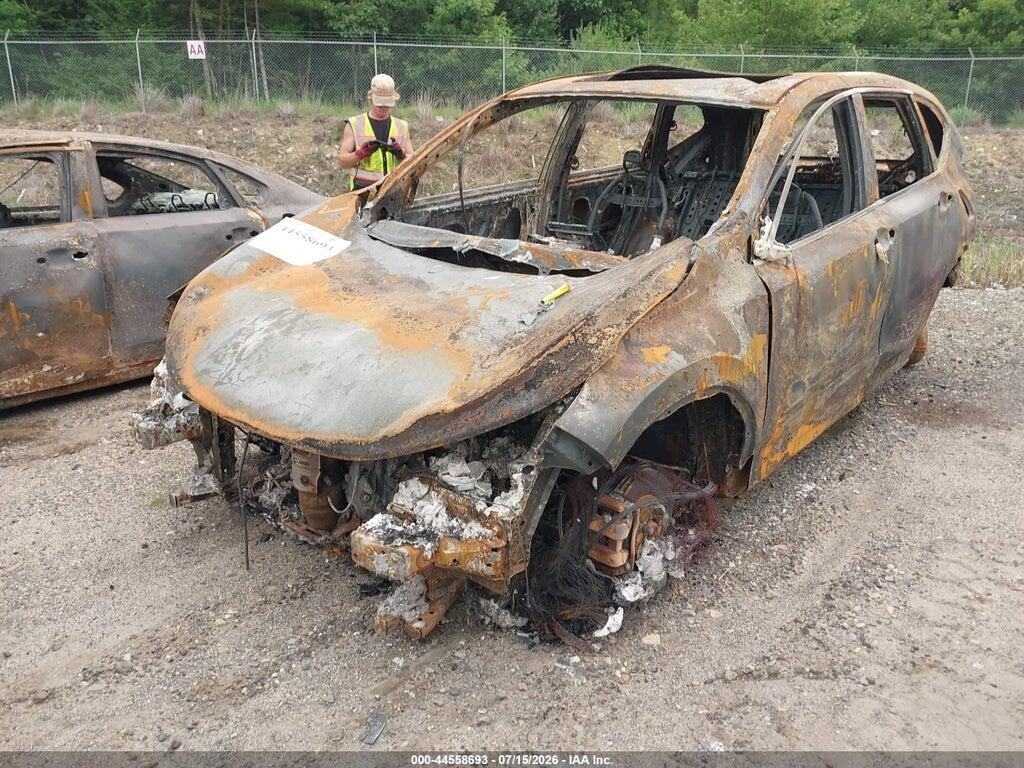 7FARW2H58JE005228 2018 HONDA CR-V photo no. 2