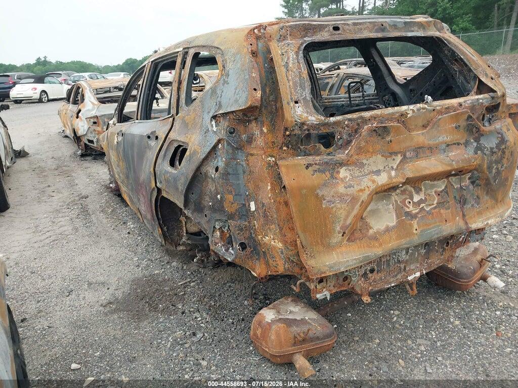 7FARW2H58JE005228 2018 HONDA CR-V photo no. 3