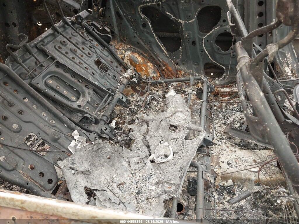 7FARW2H58JE005228 2018 HONDA CR-V photo no. 8