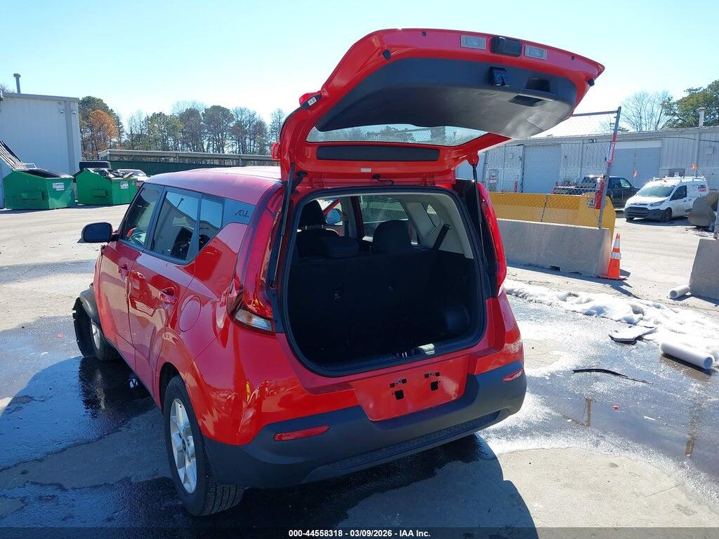KNDJ23AUXM7140118 2021 KIA SOUL photo no. 3