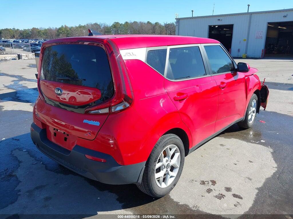 KNDJ23AUXM7140118 2021 KIA SOUL photo no. 4