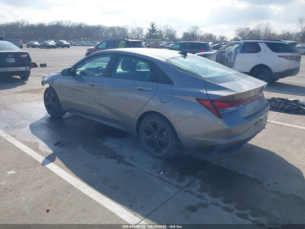 KMHLM4AG5PU394713 2023 HYUNDAI ELANTRA photo no. 3
