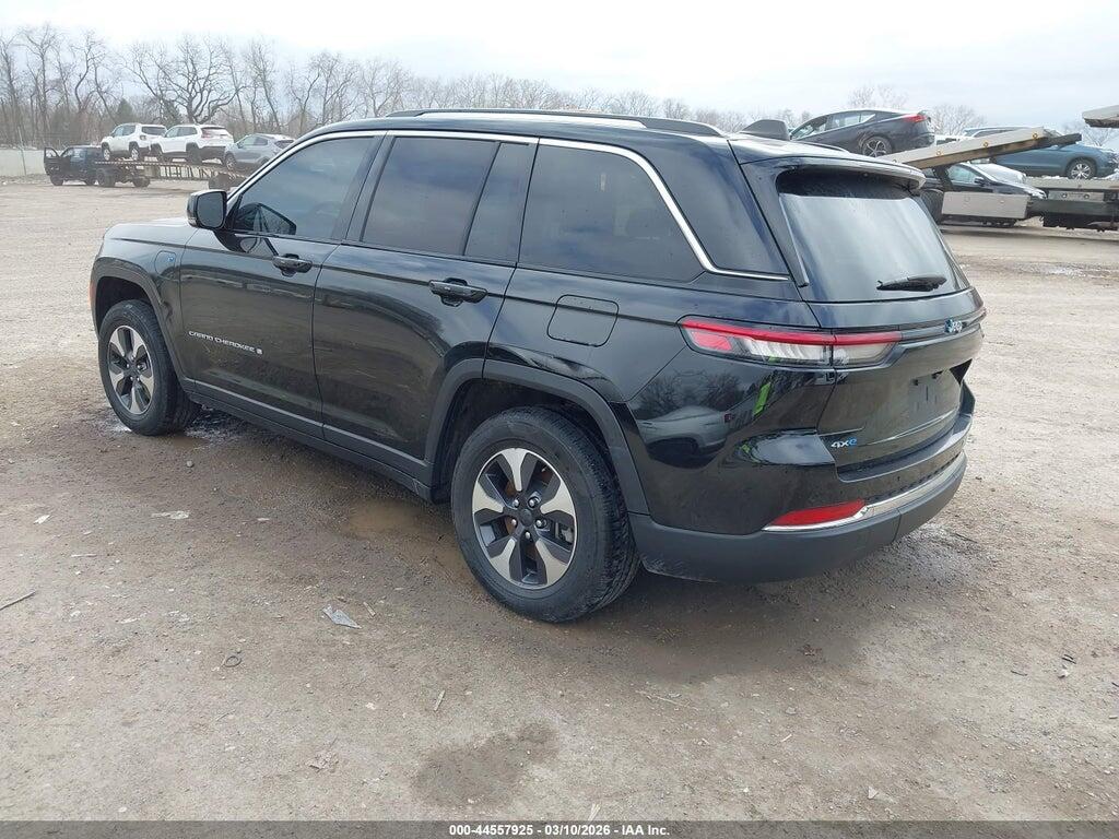 1C4RJYB60PC648953 2023 JEEP GRAND CHEROKEE 4XE photo no. 3