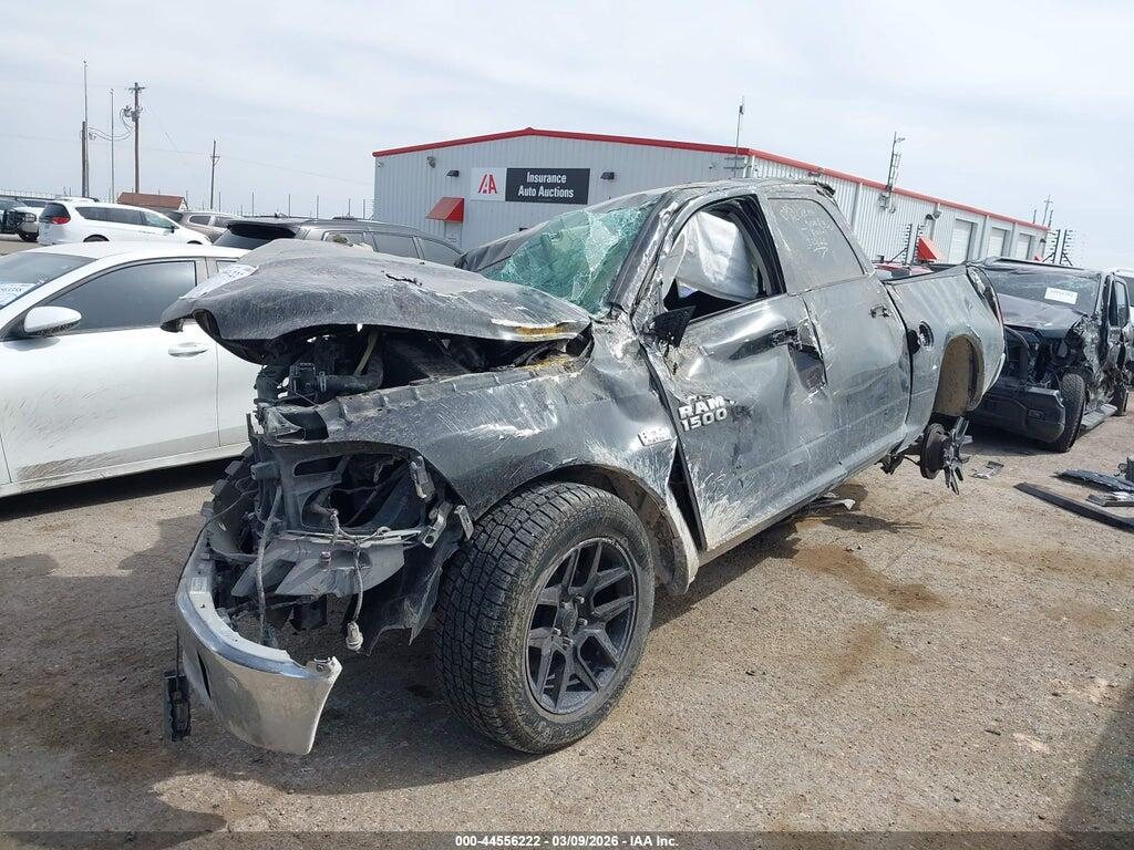 1C6RR6LT3JS350354 2018 RAM 1500 photo no. 2