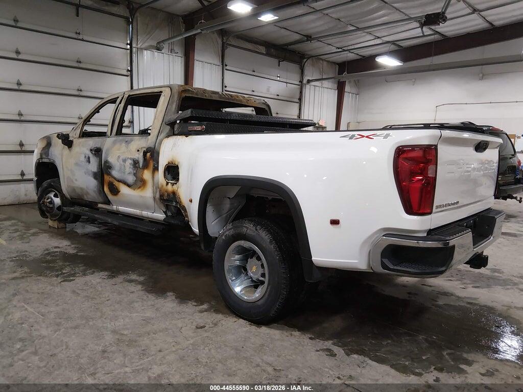 1GC4YSEY2RF330835 2024 CHEVROLET SILVERADO 3500HD photo no. 3