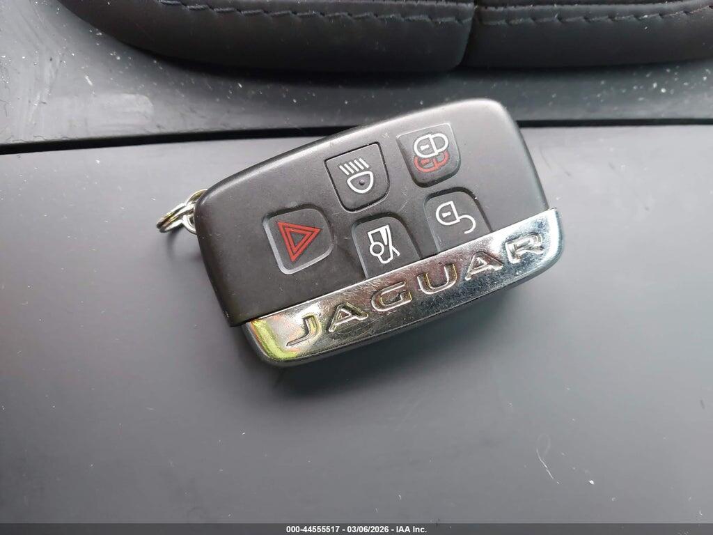 SAJD51EE1JCK48594 2018 JAGUAR F-TYPE photo no. 11