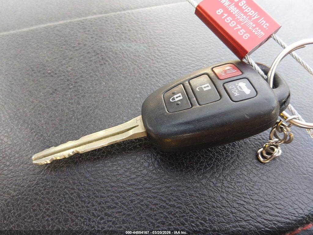 4T1BF1FK1GU213205 2016 TOYOTA CAMRY photo no. 11