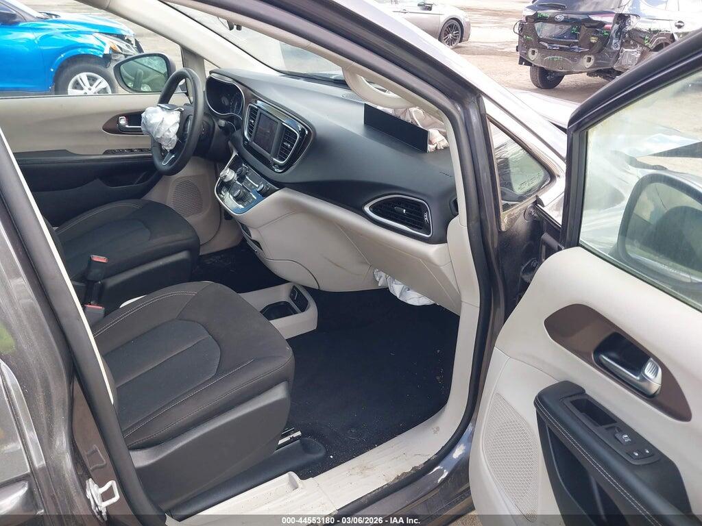 2C4RC1CG5NR204139 2022 CHRYSLER VOYAGER photo no. 5