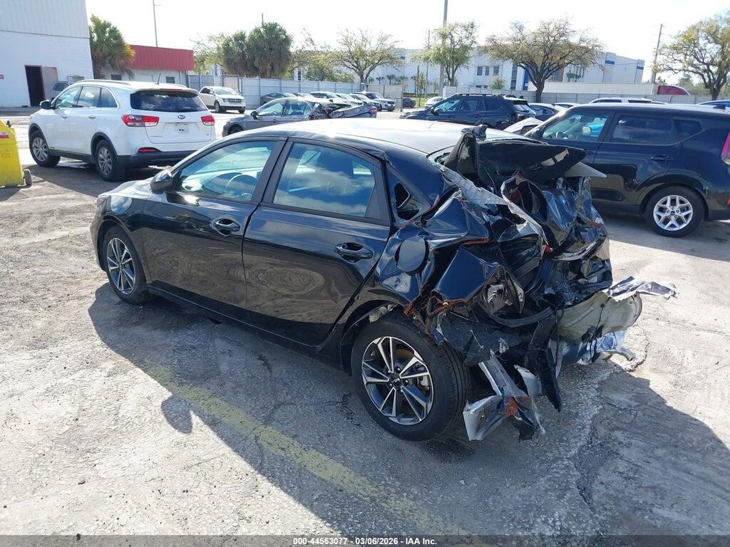 3KPF24AD7RE708019 2024 KIA FORTE photo no. 3