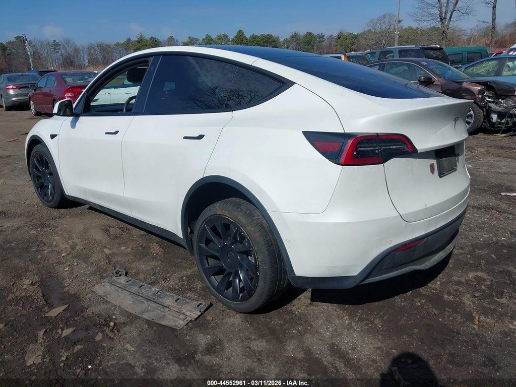 7SAYGDEE5NF385805 2022 TESLA MODEL Y photo no. 3