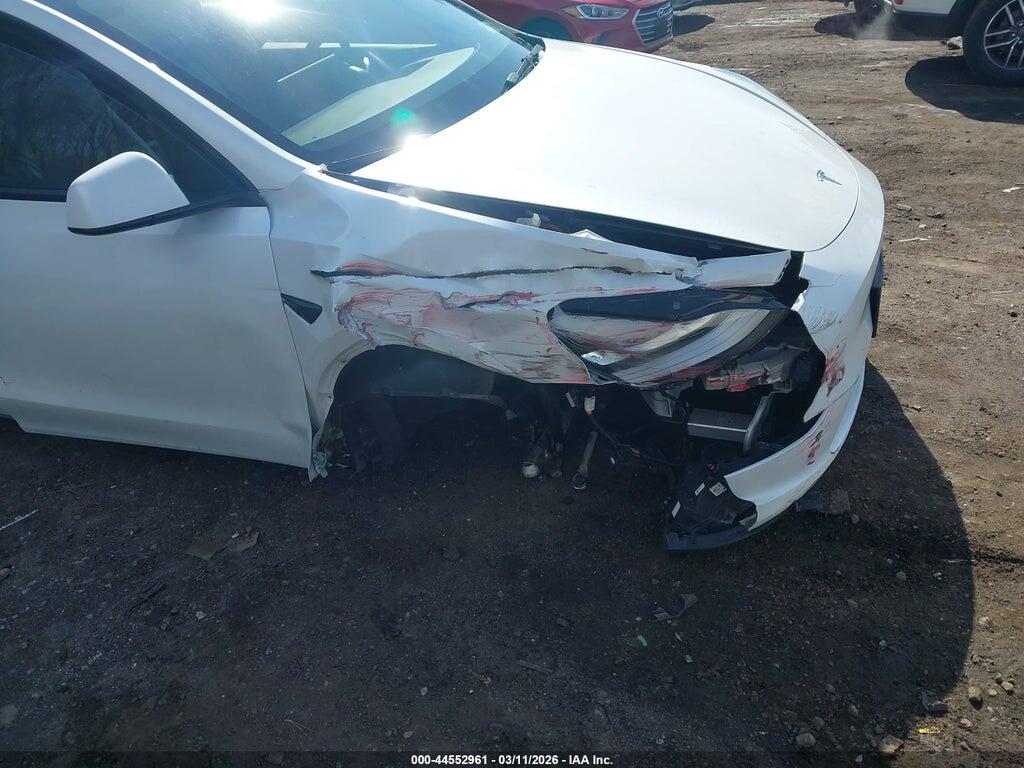 7SAYGDEE5NF385805 2022 TESLA MODEL Y photo no. 6