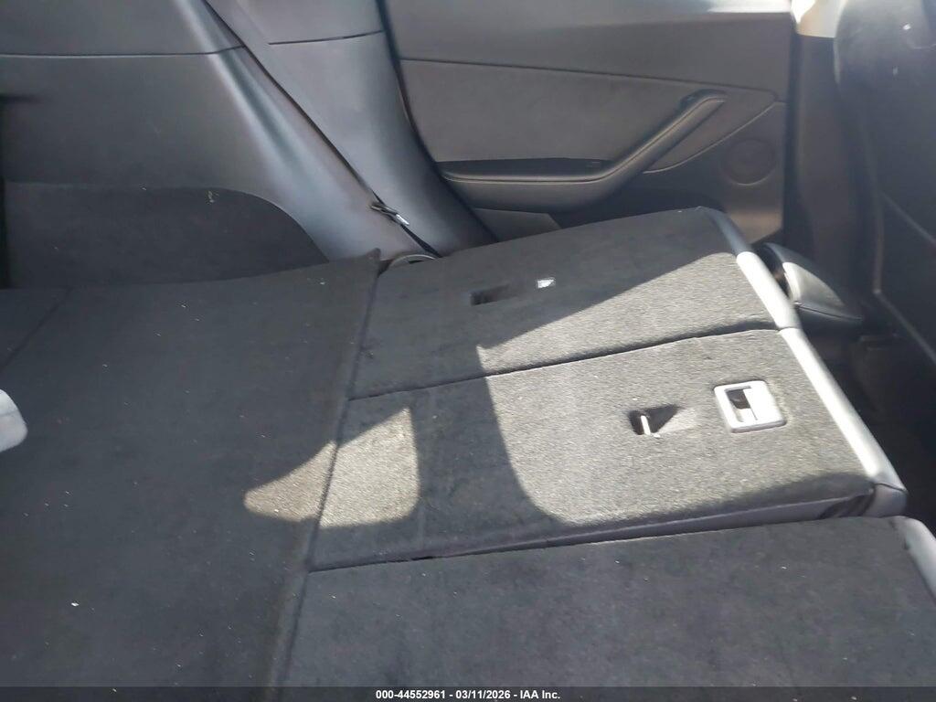 7SAYGDEE5NF385805 2022 TESLA MODEL Y photo no. 8