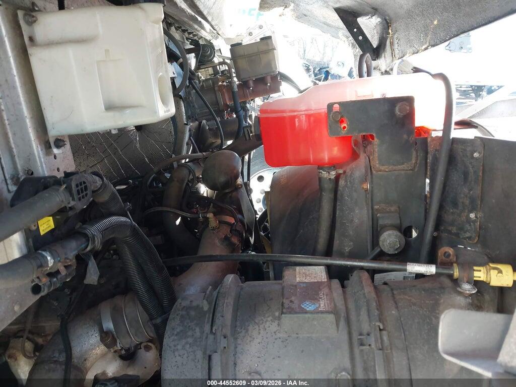 4UZAC3DV4GCHW8462 2016 FREIGHTLINER CHASSIS photo no. 9
