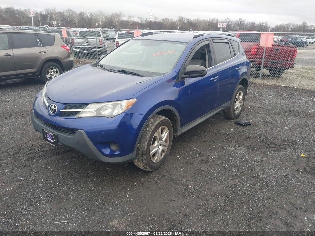 2T3BFREV3FW310034 2015 TOYOTA RAV4 photo no. 2