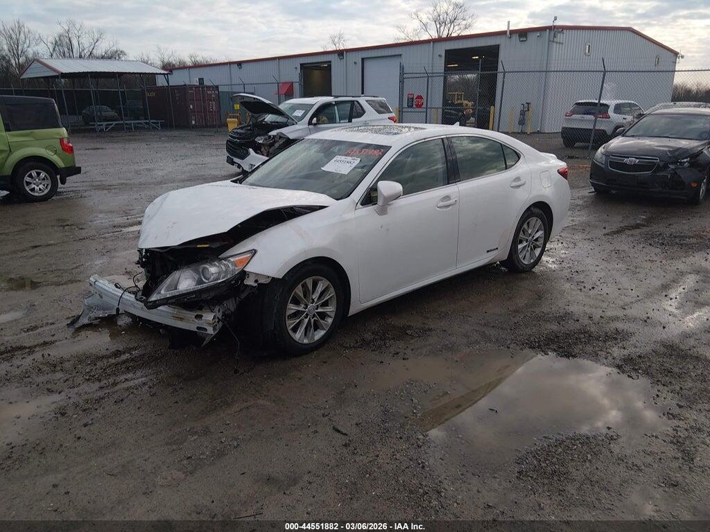 JTHBW1GG2E2044706 2014 LEXUS ES 300H photo no. 2