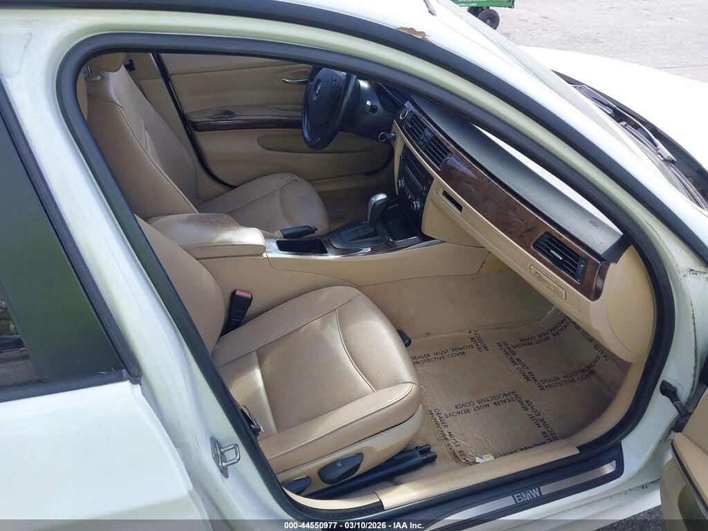 WBAPH7C5XAA175565 2010 BMW 328I photo no. 5