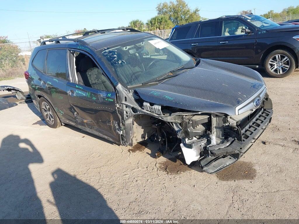 JF2SKAJC7MH570815 2021 SUBARU FORESTER photo no. 1