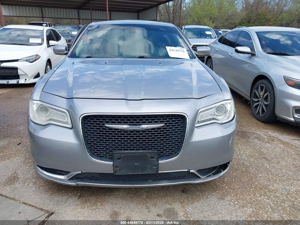 2C3CCAAG0GH260558 2016 CHRYSLER 300 photo no. 12