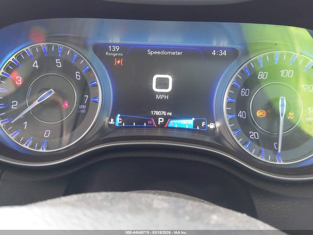 2C3CCAAG0GH260558 2016 CHRYSLER 300 photo no. 7