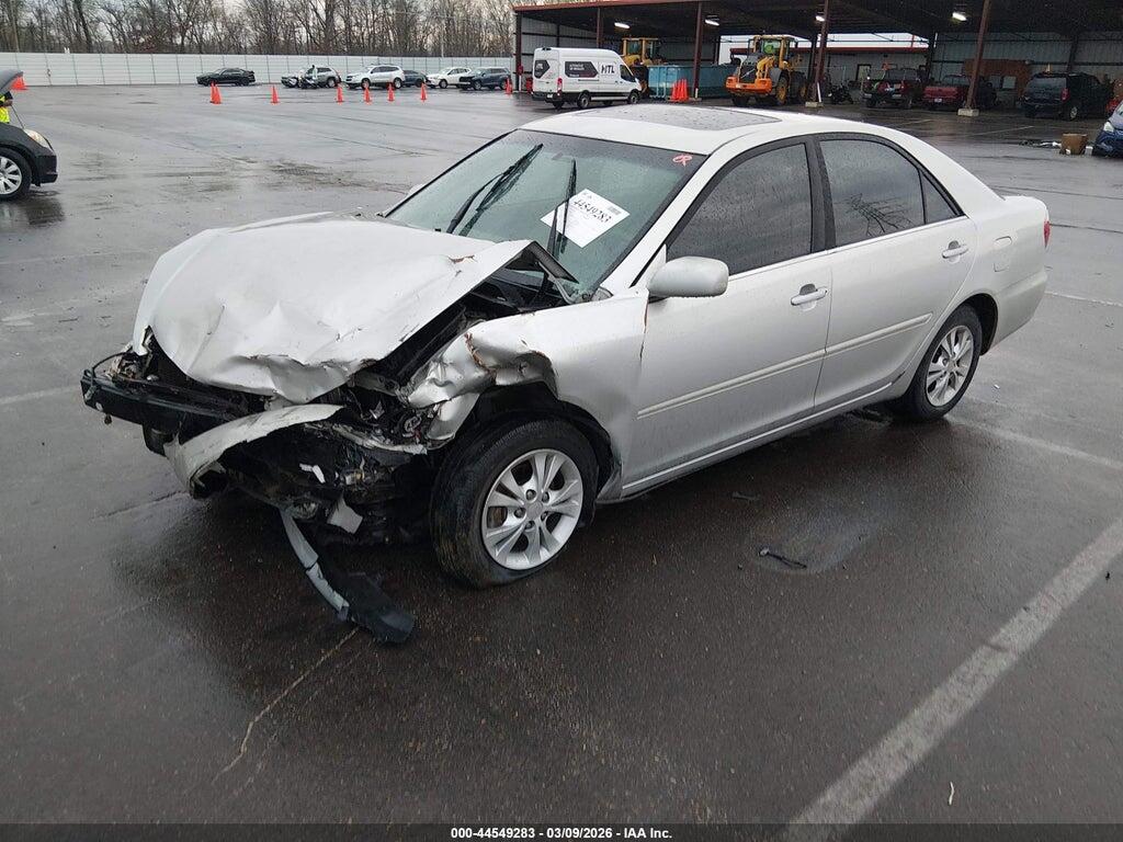 4T1BF32K35U591234 2005 TOYOTA CAMRY photo no. 2