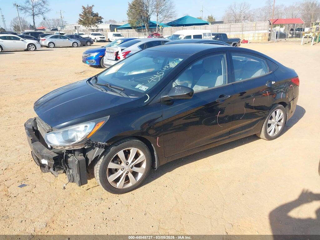 KMHCU4AE5DU437554 2013 HYUNDAI ACCENT photo no. 2