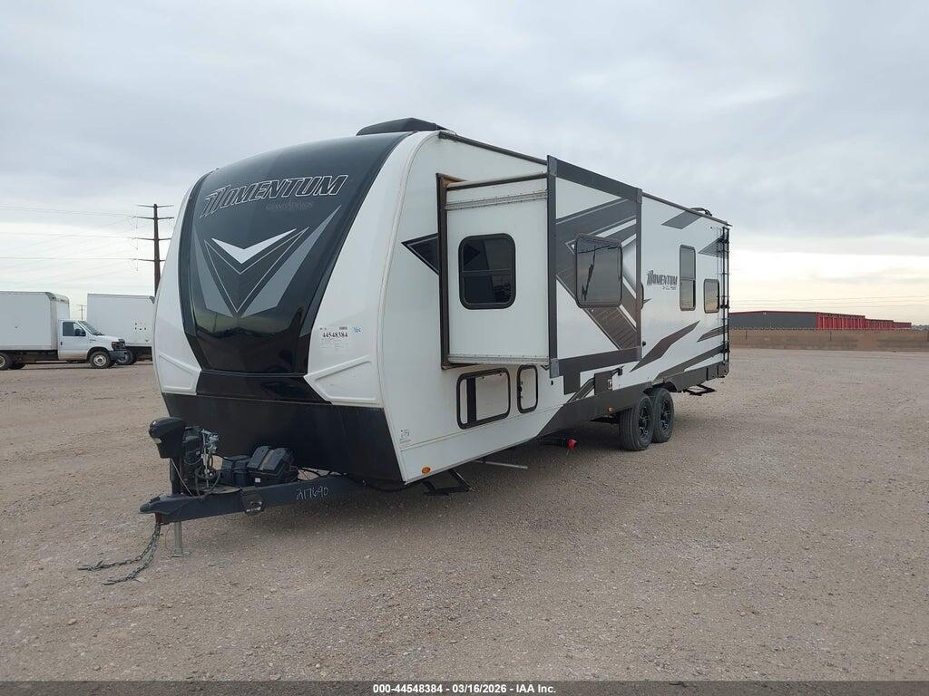 573TM3424N1217690 2022 GRAND DESIGN MOMENTUM 34' BUMPER PULL TRAILER photo no. 2