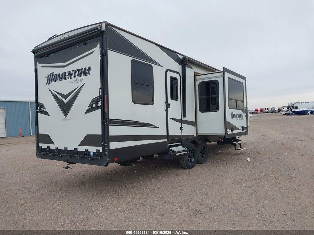 573TM3424N1217690 2022 GRAND DESIGN MOMENTUM 34' BUMPER PULL TRAILER photo no. 4