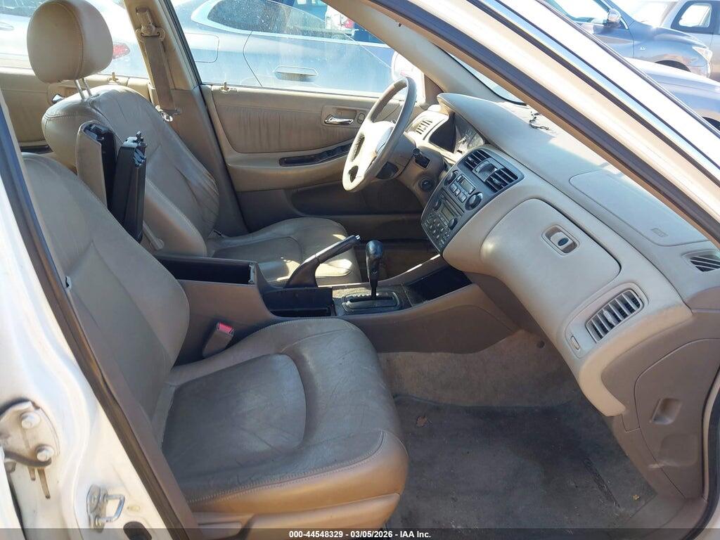 1HGCG1655XA063828 1999 HONDA ACCORD photo no. 5