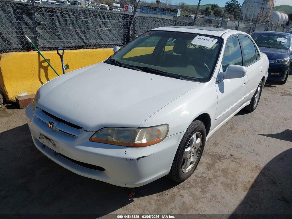 1HGCG1655XA063828 1999 HONDA ACCORD photo no. 6