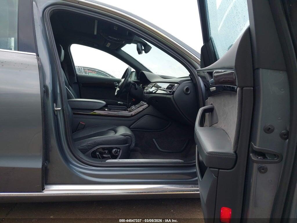 WAU34AFD9GN009422 2016 AUDI A8 L photo no. 5