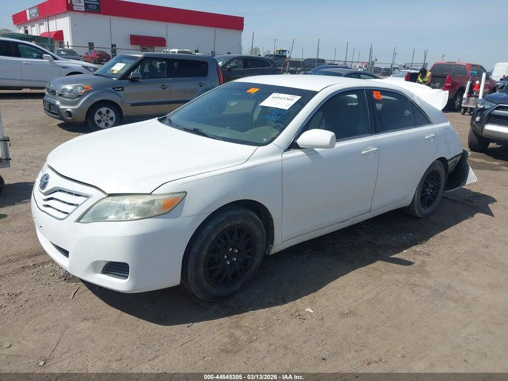 4T1BF3EK4BU615628 2011 TOYOTA CAMRY photo no. 2
