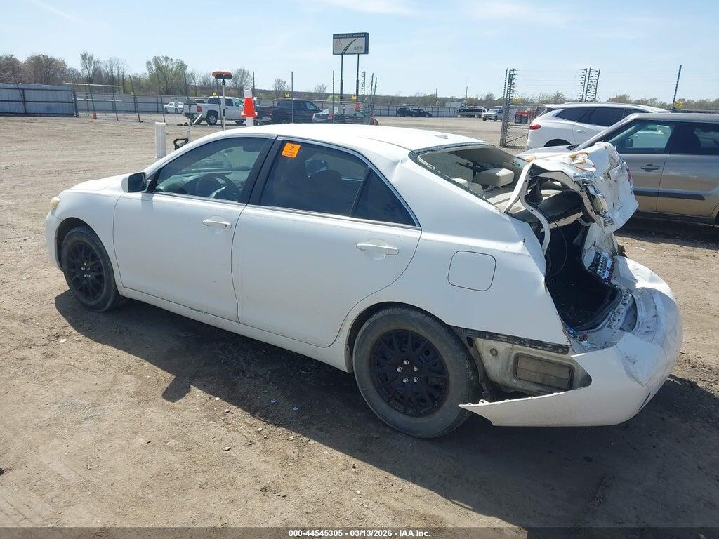 4T1BF3EK4BU615628 2011 TOYOTA CAMRY photo no. 3