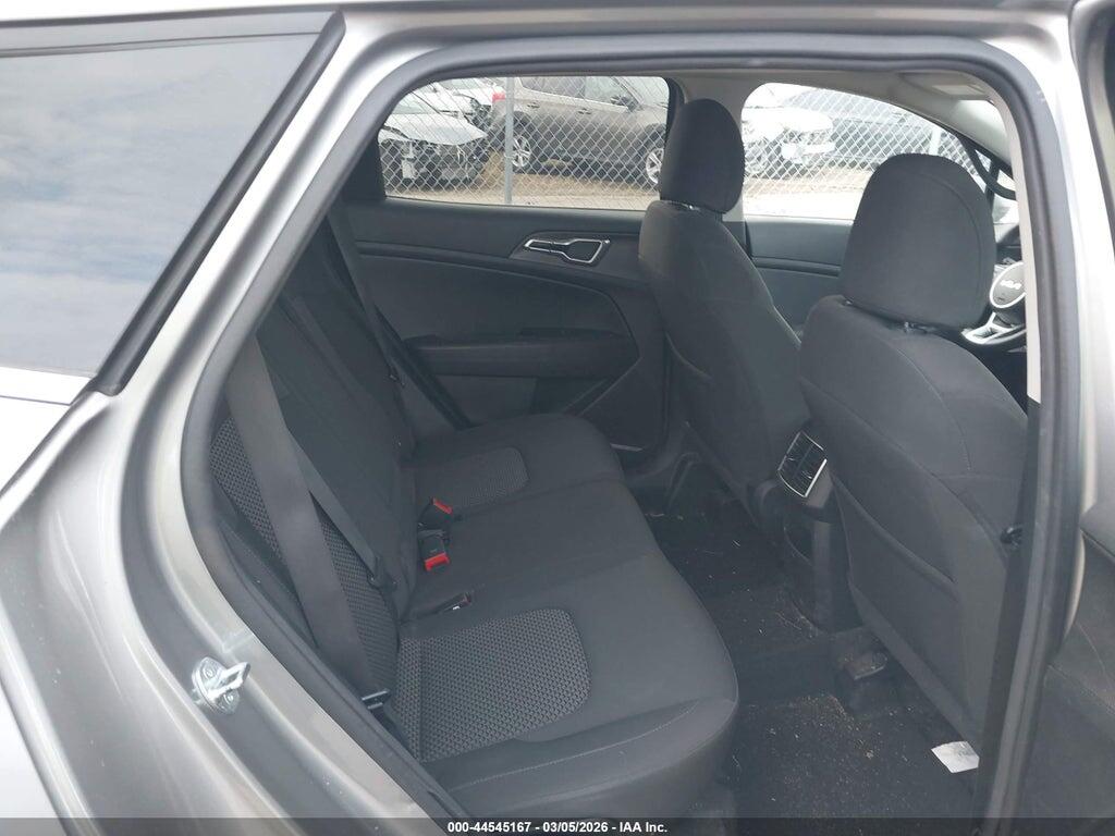 KNDPUCAF5P7210618 2023 KIA SPORTAGE photo no. 8
