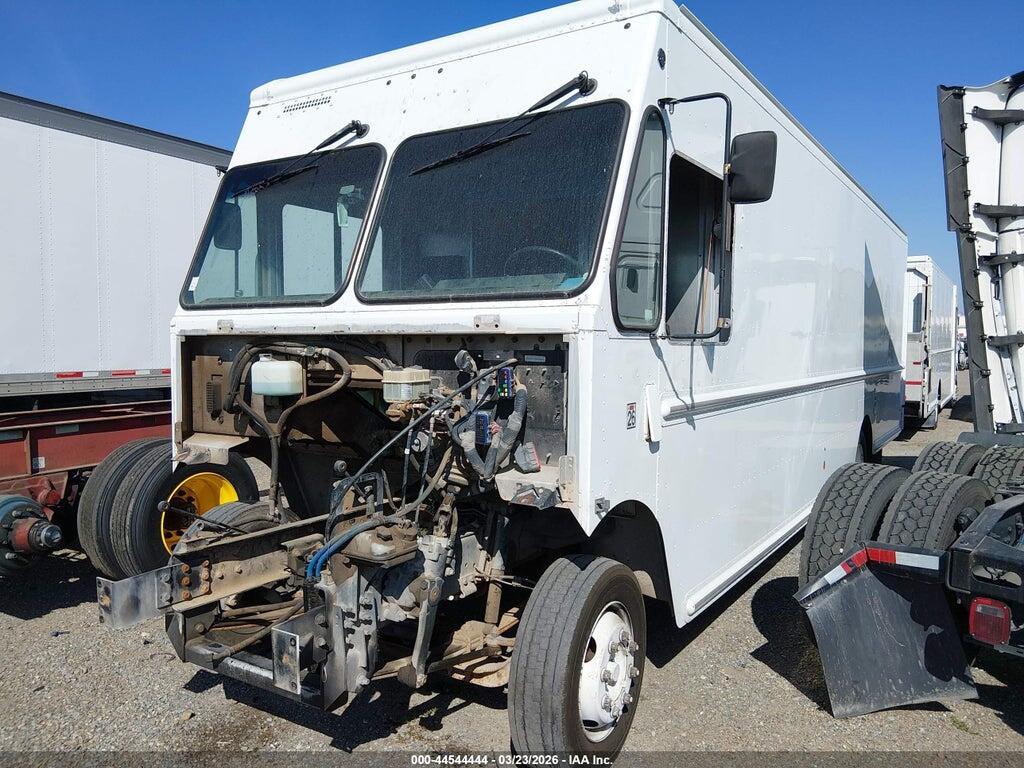 4UZAC3DV0DCFF6780 2013 FREIGHTLINER CHASSIS photo no. 2