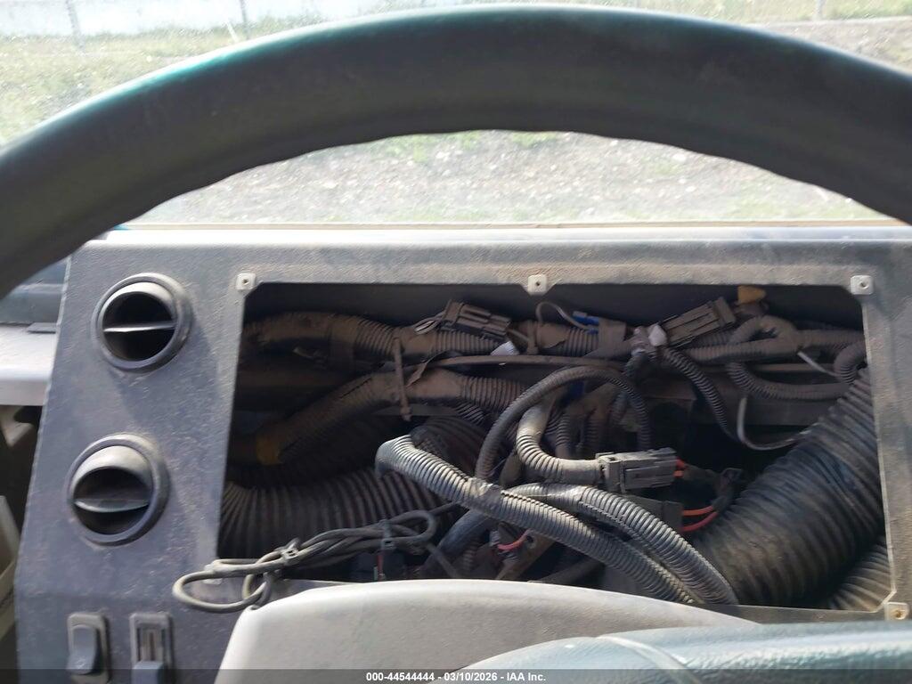 4UZAC3DV0DCFF6780 2013 FREIGHTLINER CHASSIS photo no. 5