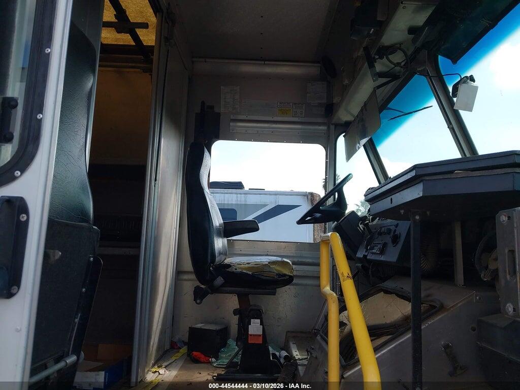 4UZAC3DV0DCFF6780 2013 FREIGHTLINER CHASSIS photo no. 7