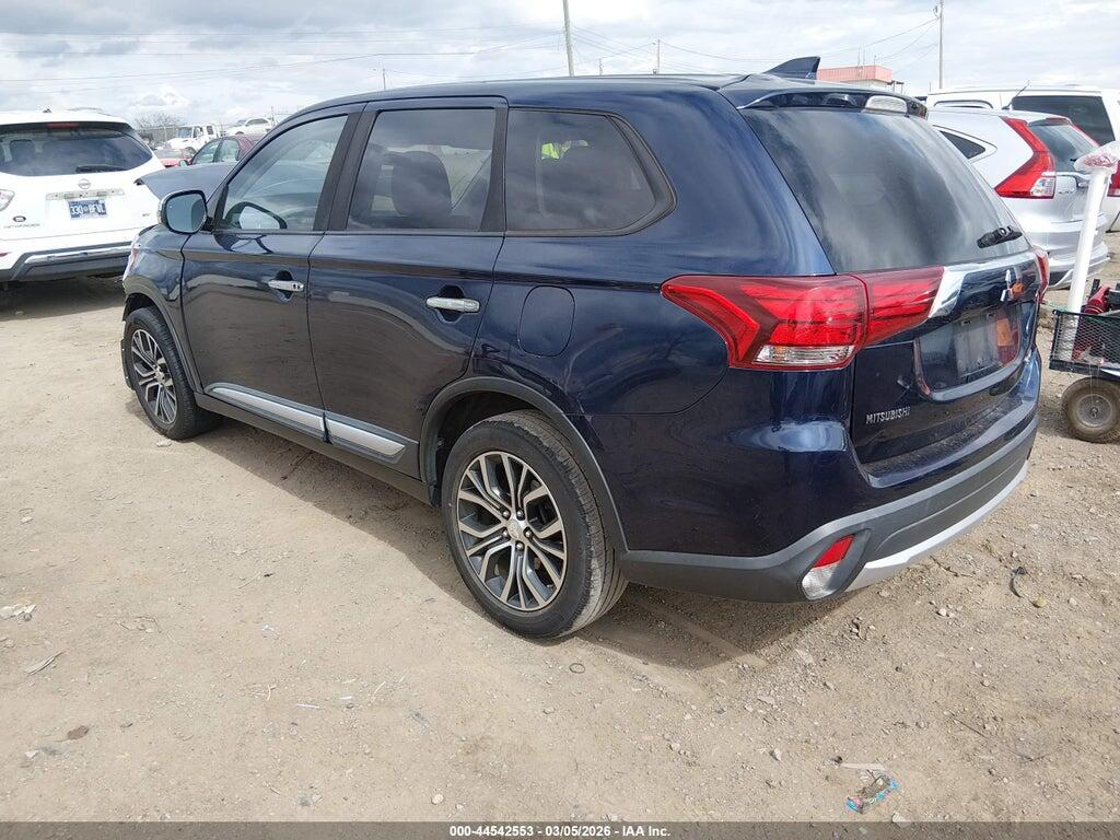 JA4AD3A34HZ046712 2017 MITSUBISHI OUTLANDER photo no. 3