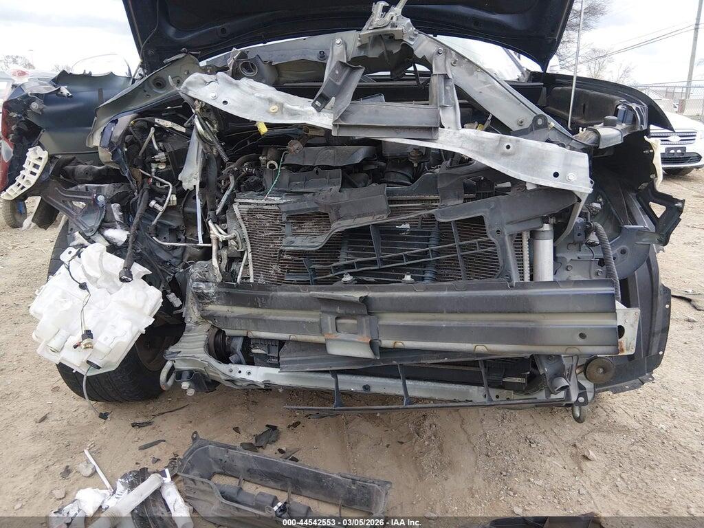 JA4AD3A34HZ046712 2017 MITSUBISHI OUTLANDER photo no. 6