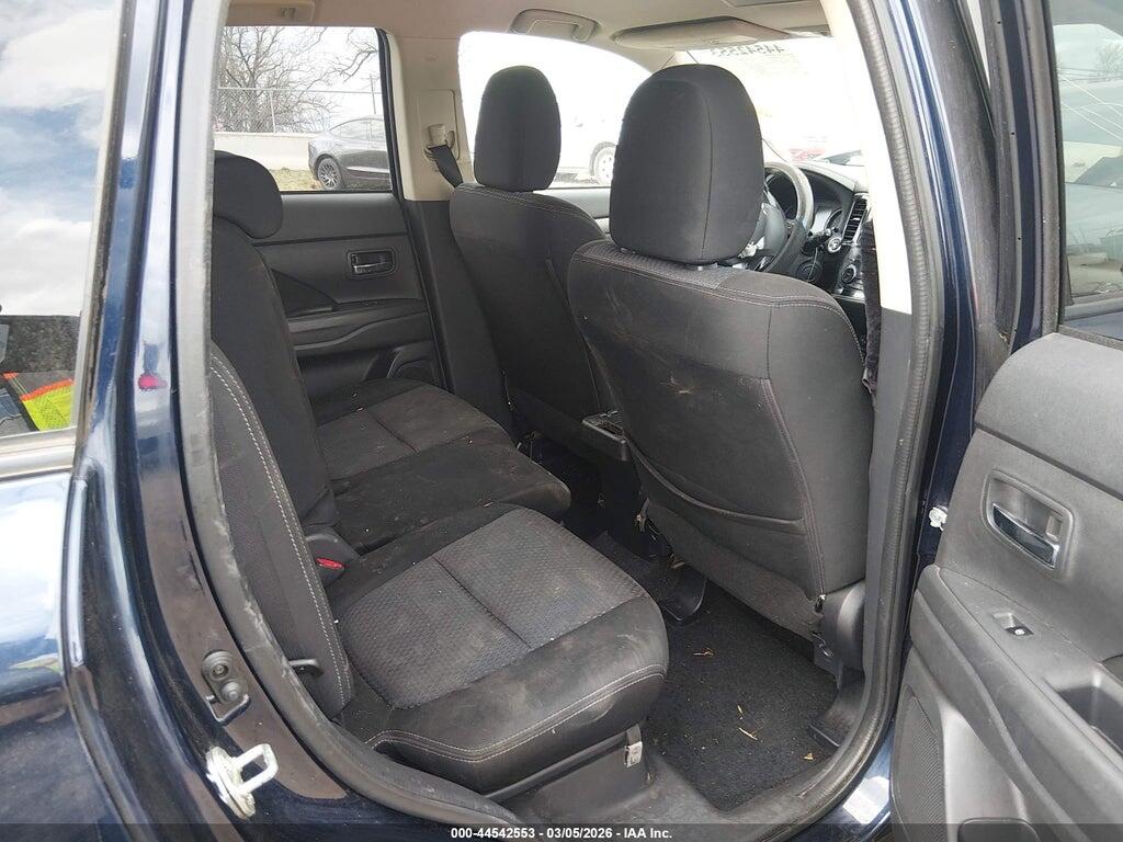 JA4AD3A34HZ046712 2017 MITSUBISHI OUTLANDER photo no. 8