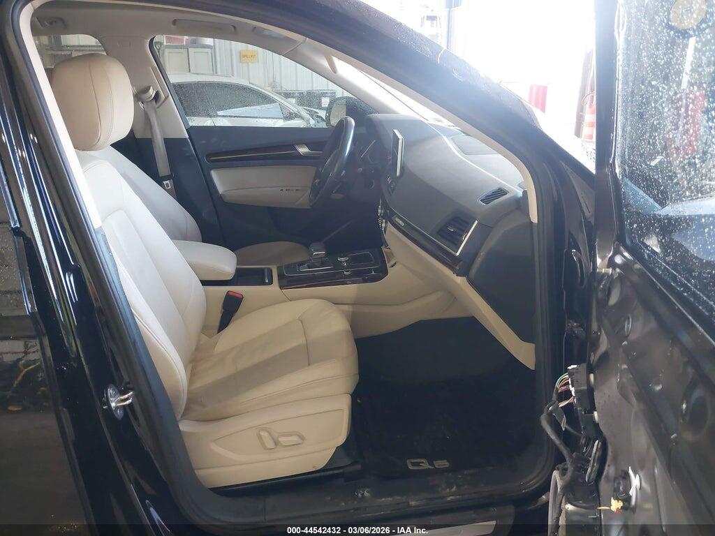 WA1BNAFY6J2175009 2018 AUDI Q5 photo no. 5